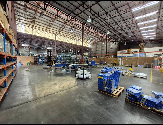 17,000M² FACTORY FOR SALE IN ANDERBOLT